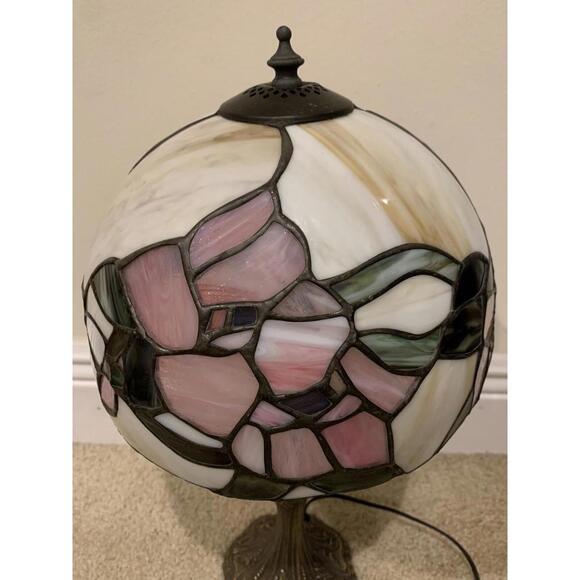 Tiffany style 16" Stained Slag Glass Table Accent Lamp Floral Design - Picture 4 of 15